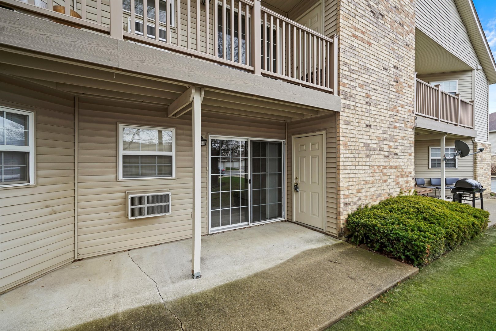 1520 W Sand Bar Court Unit: 1B