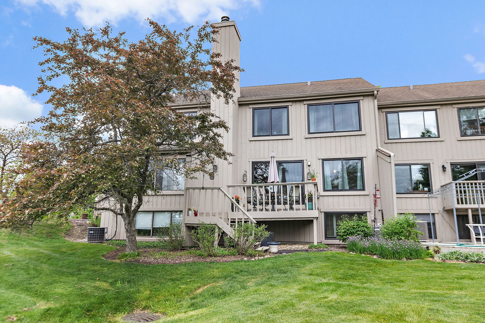 519 Old Barn Road