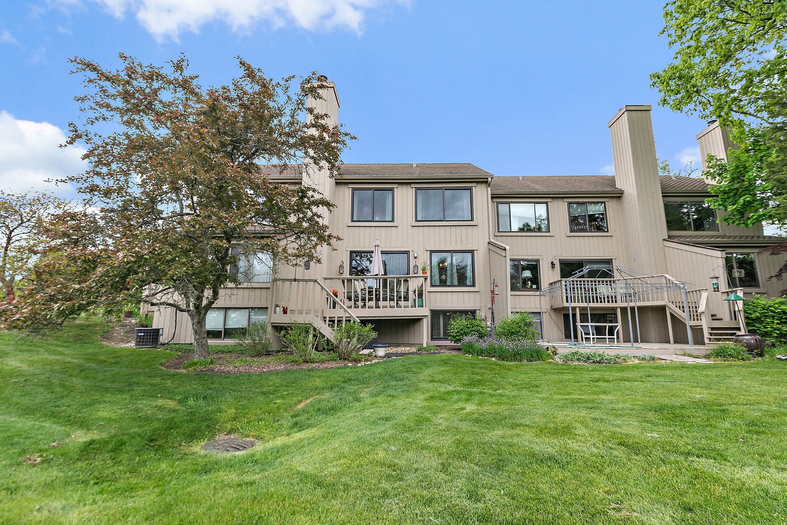 519 Old Barn Road
