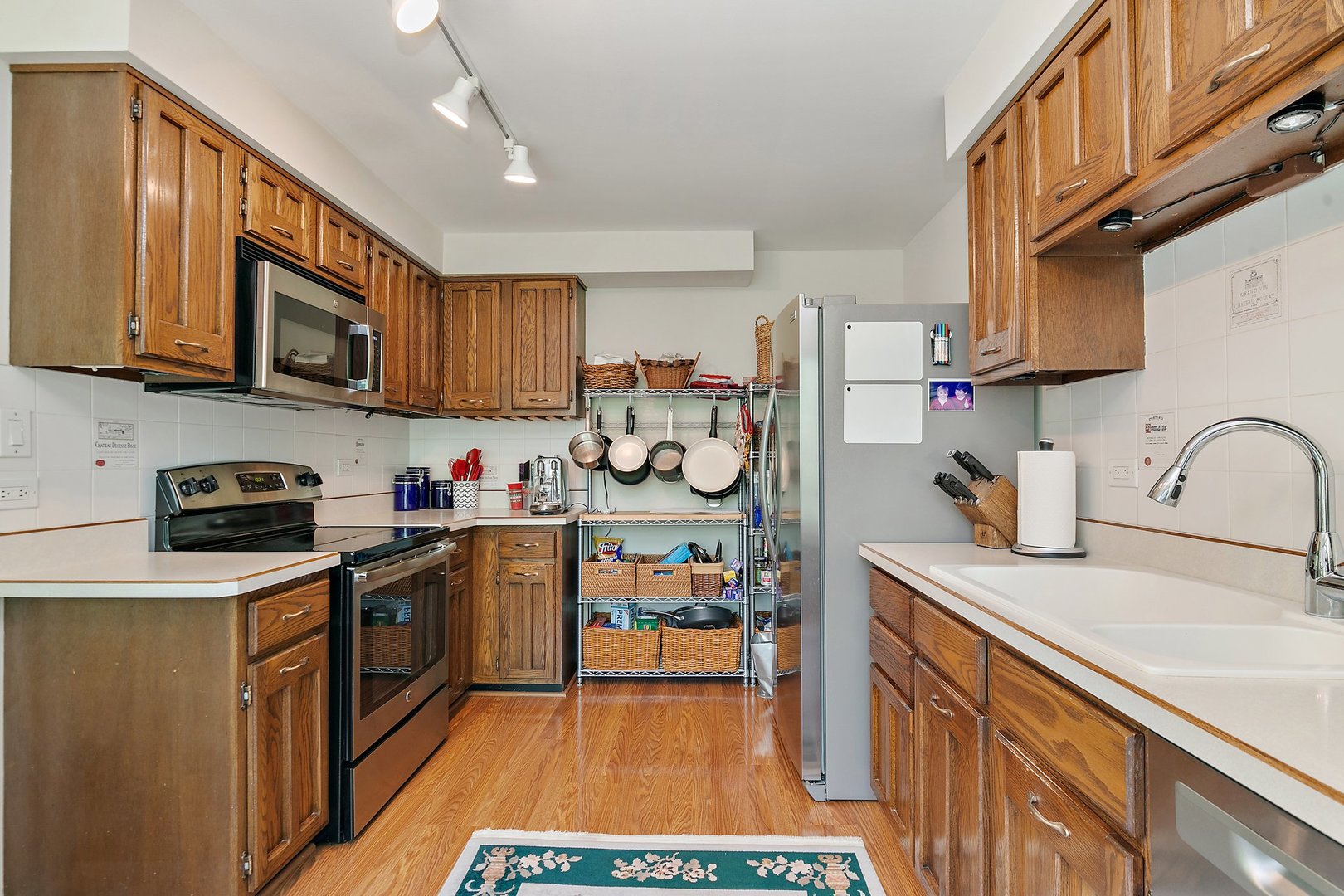 434C Woodview Road Unit: C