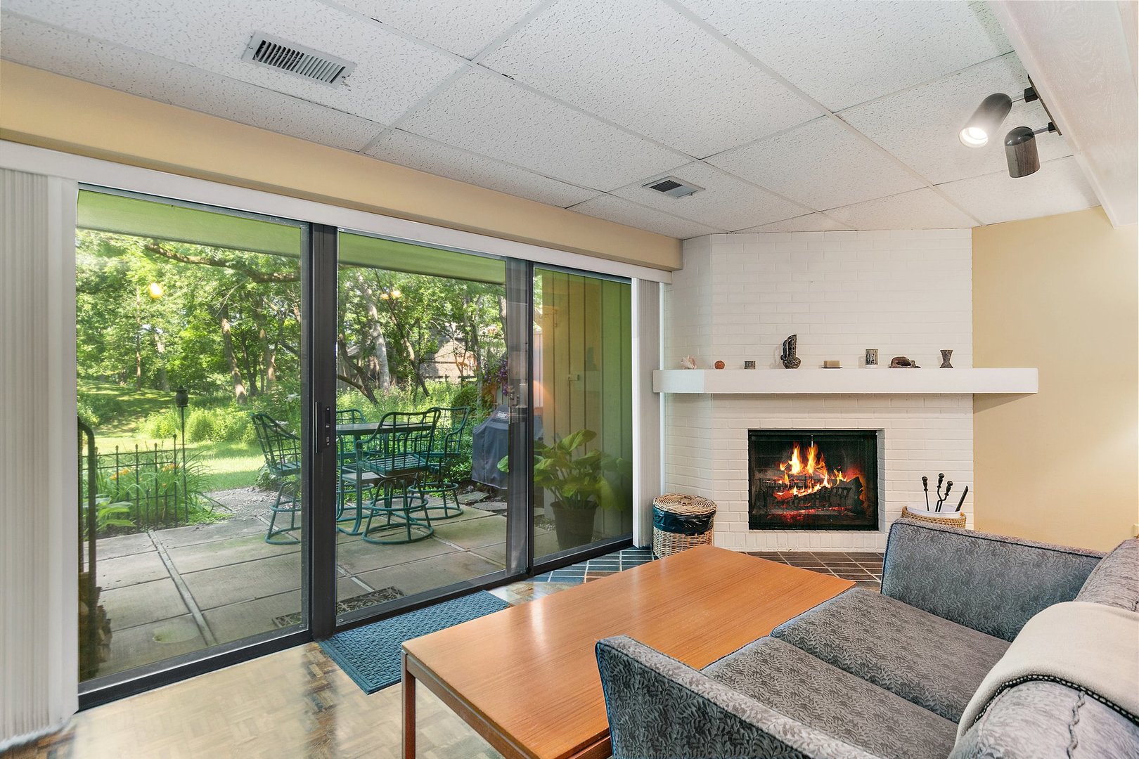 434C Woodview Road Unit: C