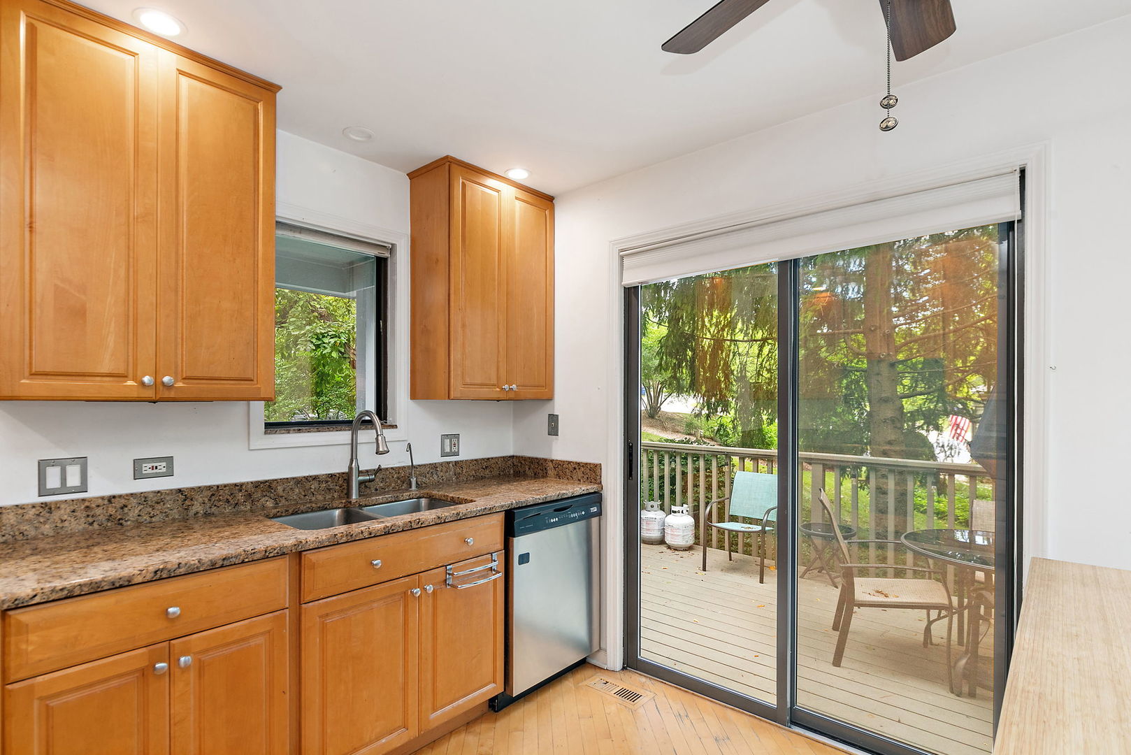 802 Golf Lane Unit: 994