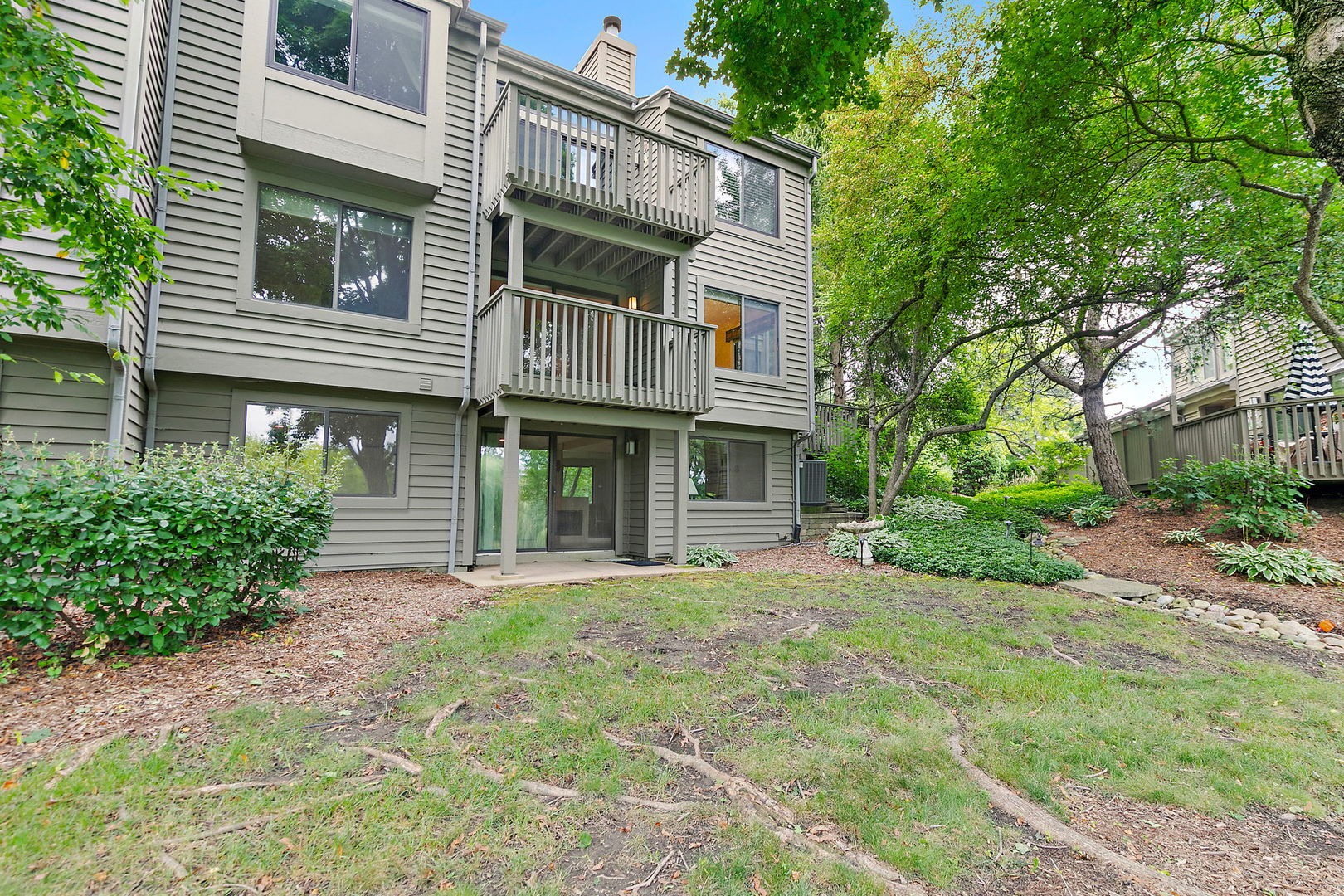 802 Golf Lane Unit: 994