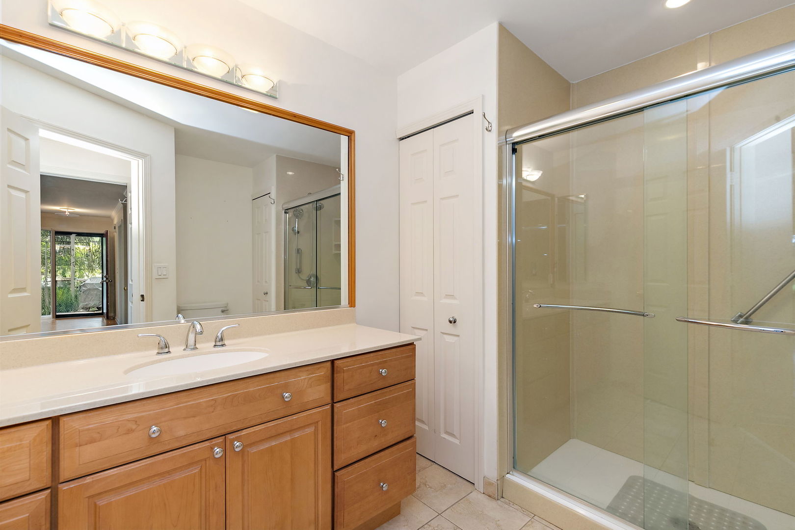 802 Golf Lane Unit: 994