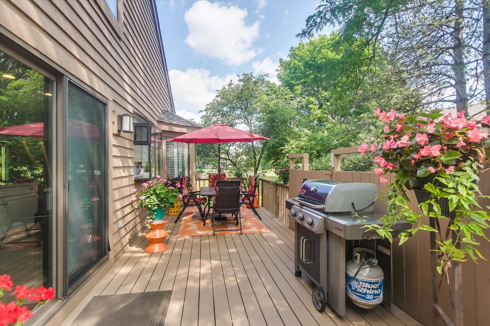 970 LONGMEADOW Court