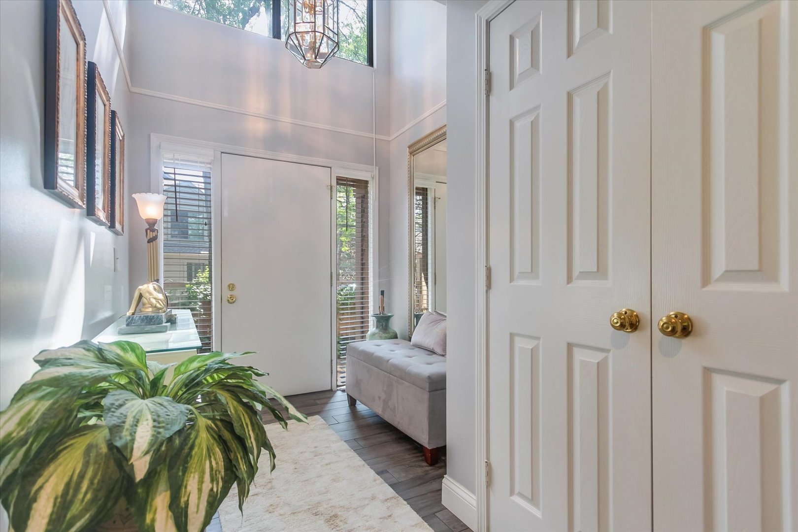 970 LONGMEADOW Court