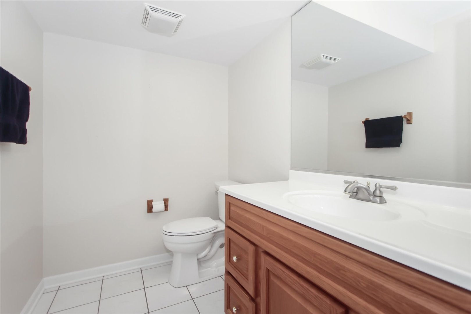 928 LONGMEADOW Court Unit: 1016
