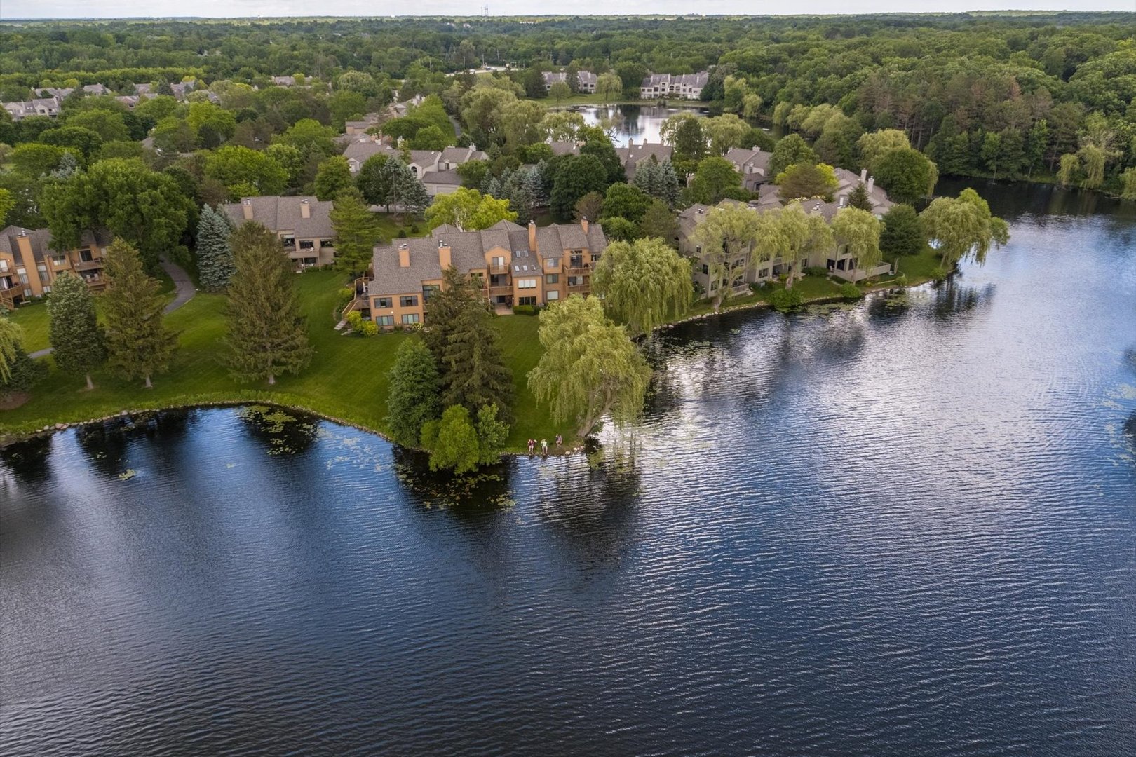 928 LONGMEADOW Court Unit: 1016