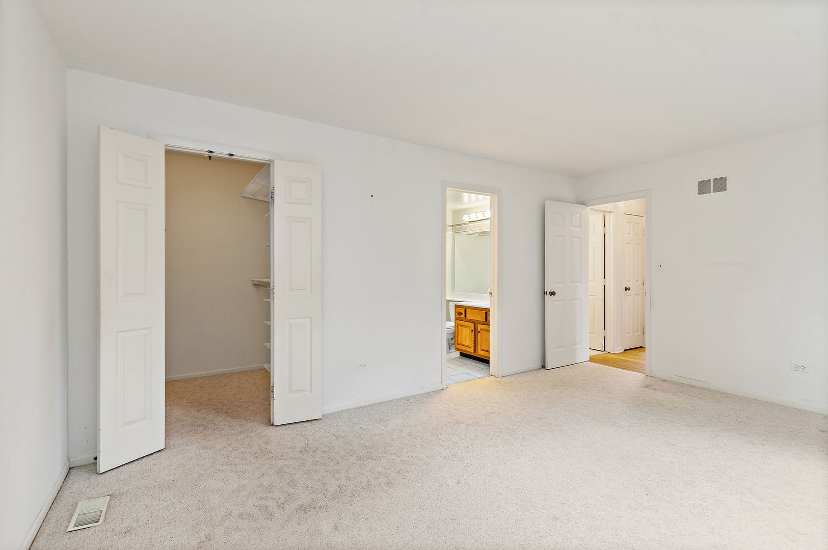 25 Shoreline Road