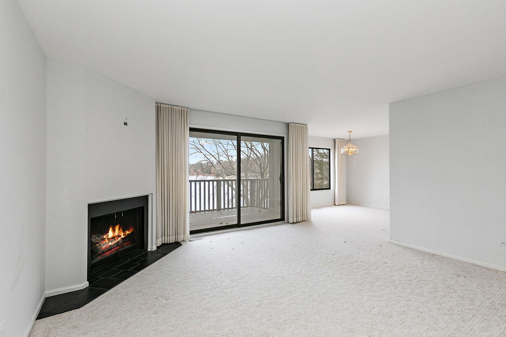 25 Shoreline Road