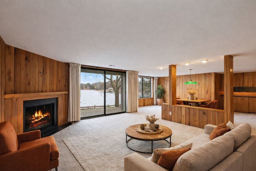 25 Shoreline Road