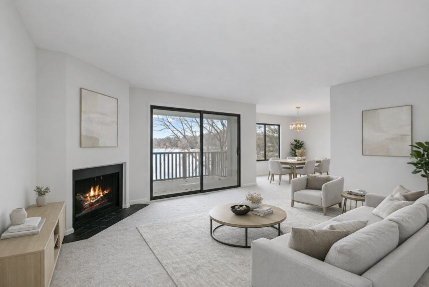 25 Shoreline Road