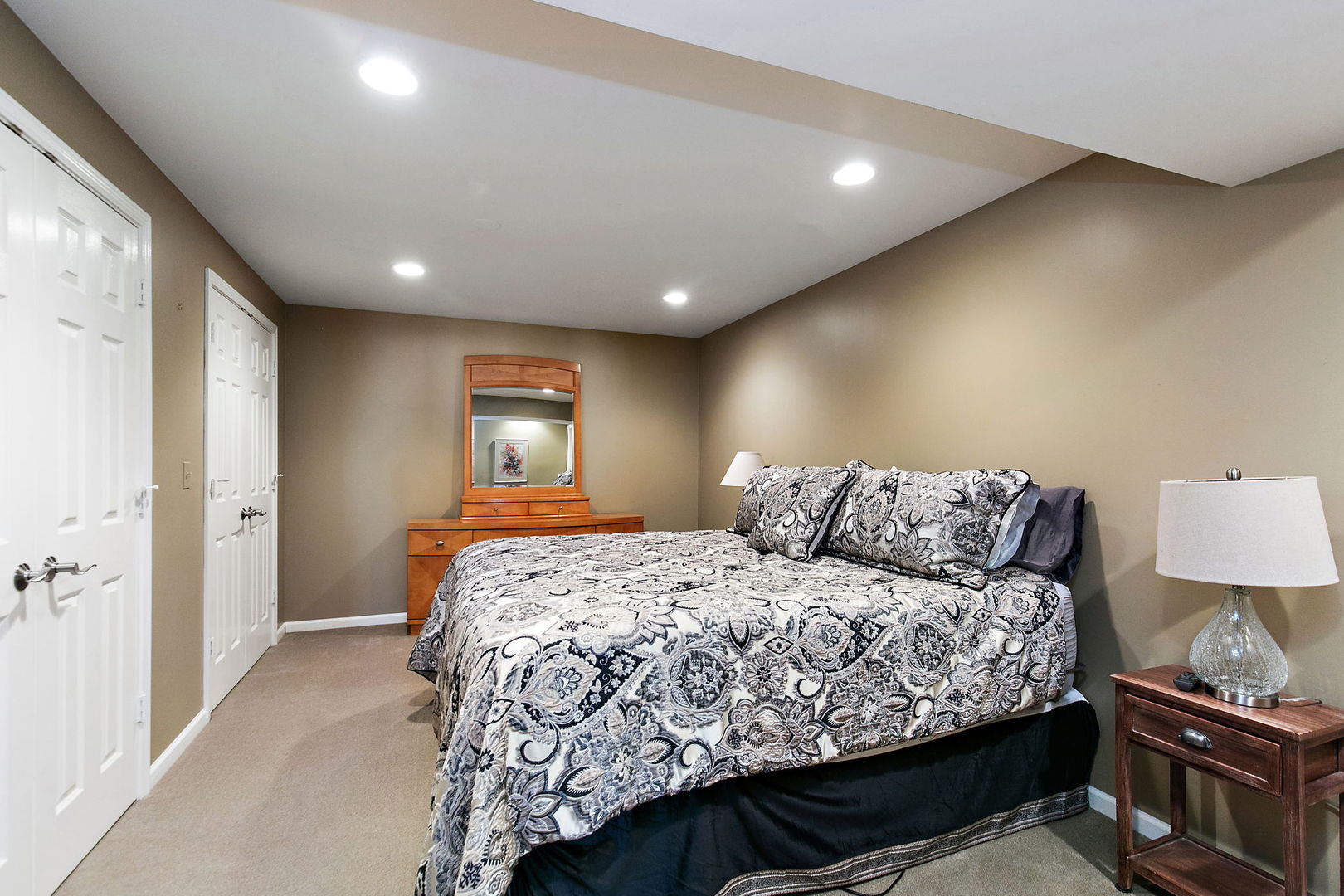 814 OAK HILL Road