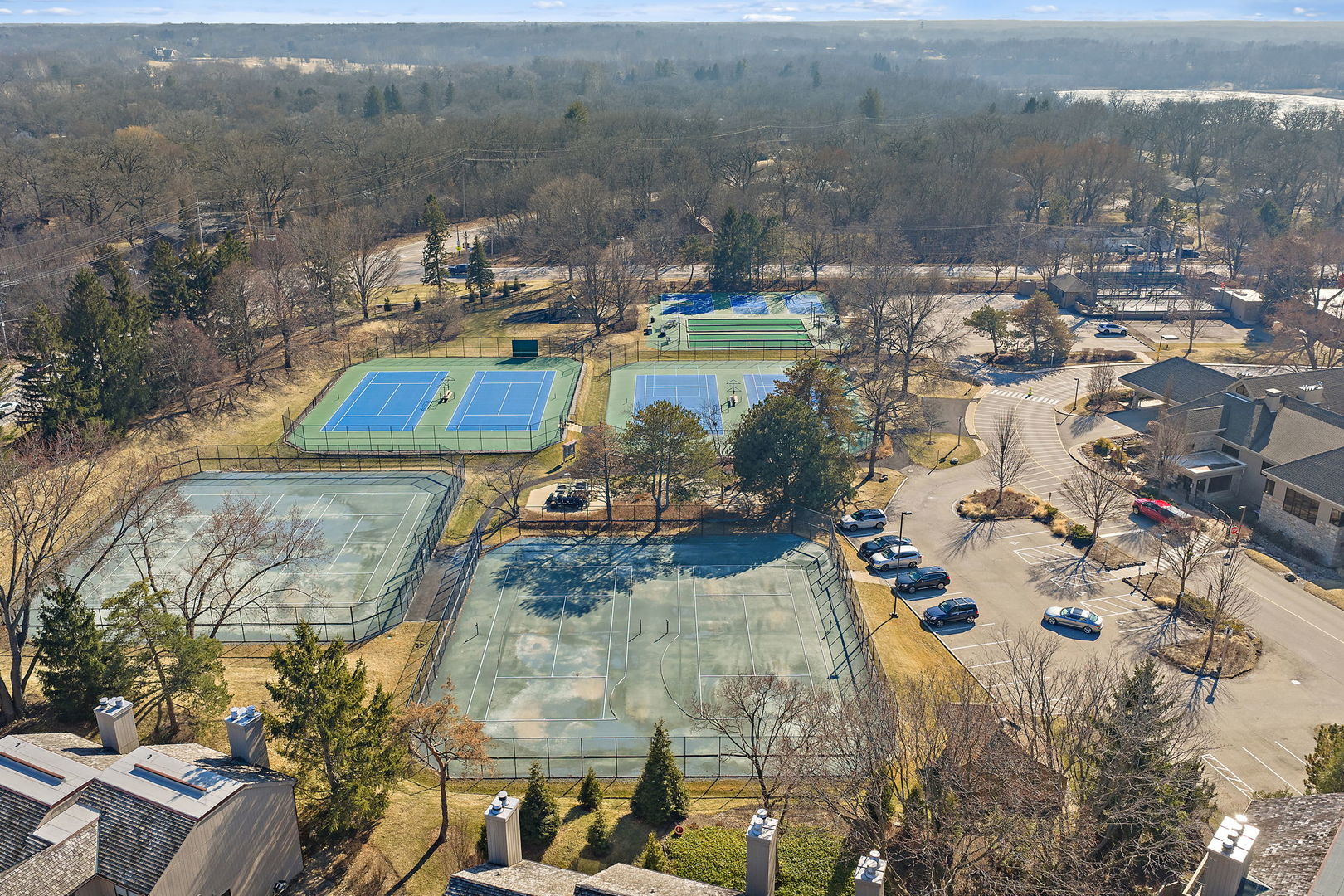 814 OAK HILL Road