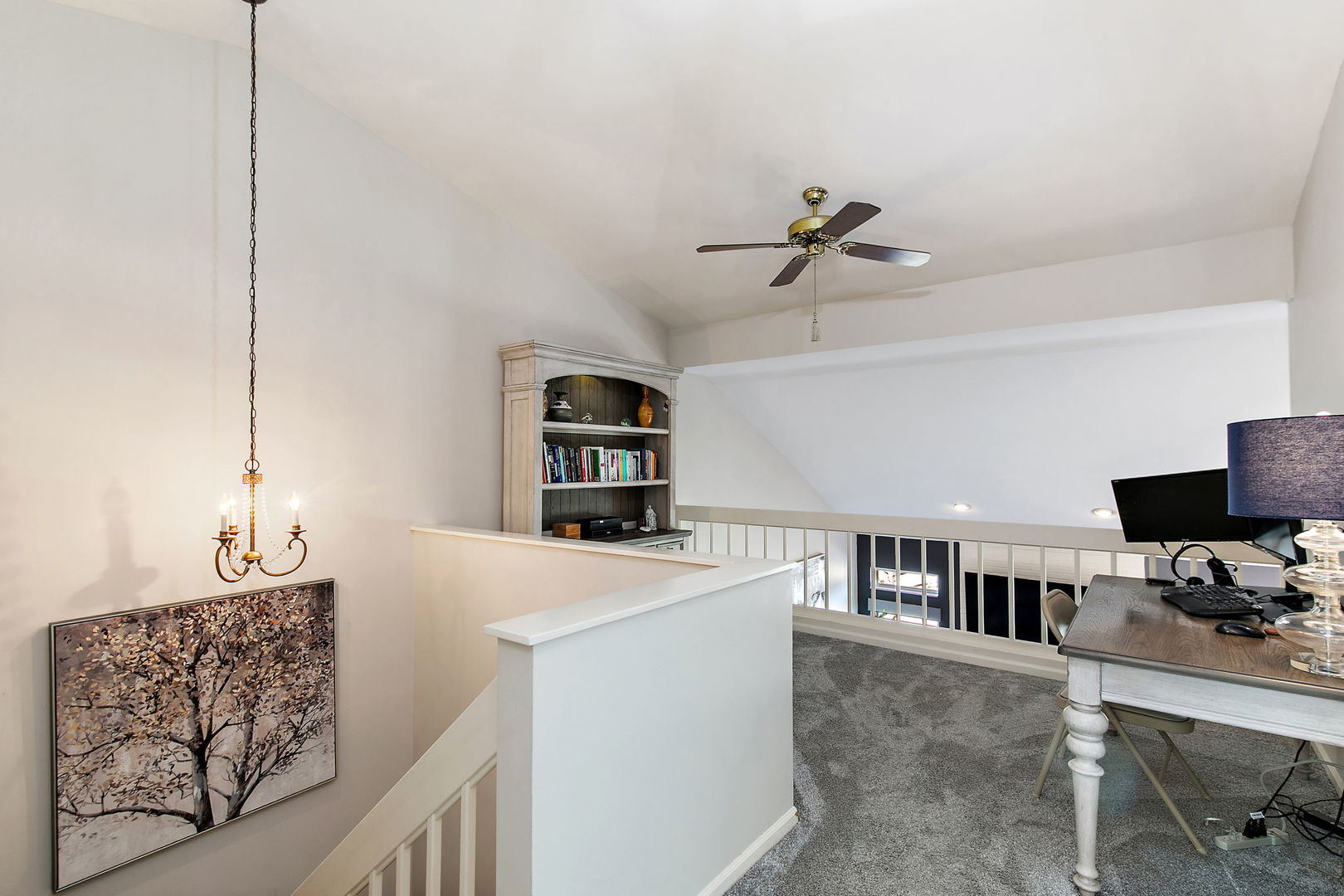 814 OAK HILL Road