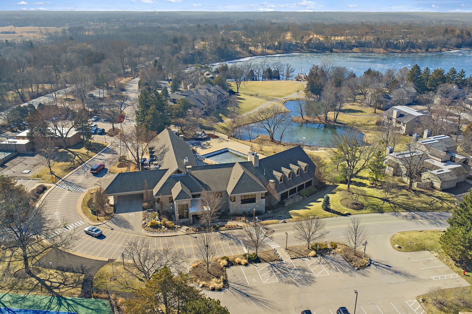 814 OAK HILL Road