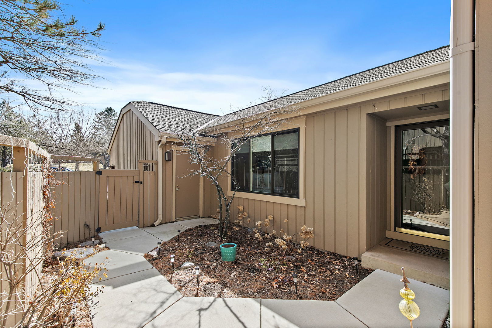 814 OAK HILL Road