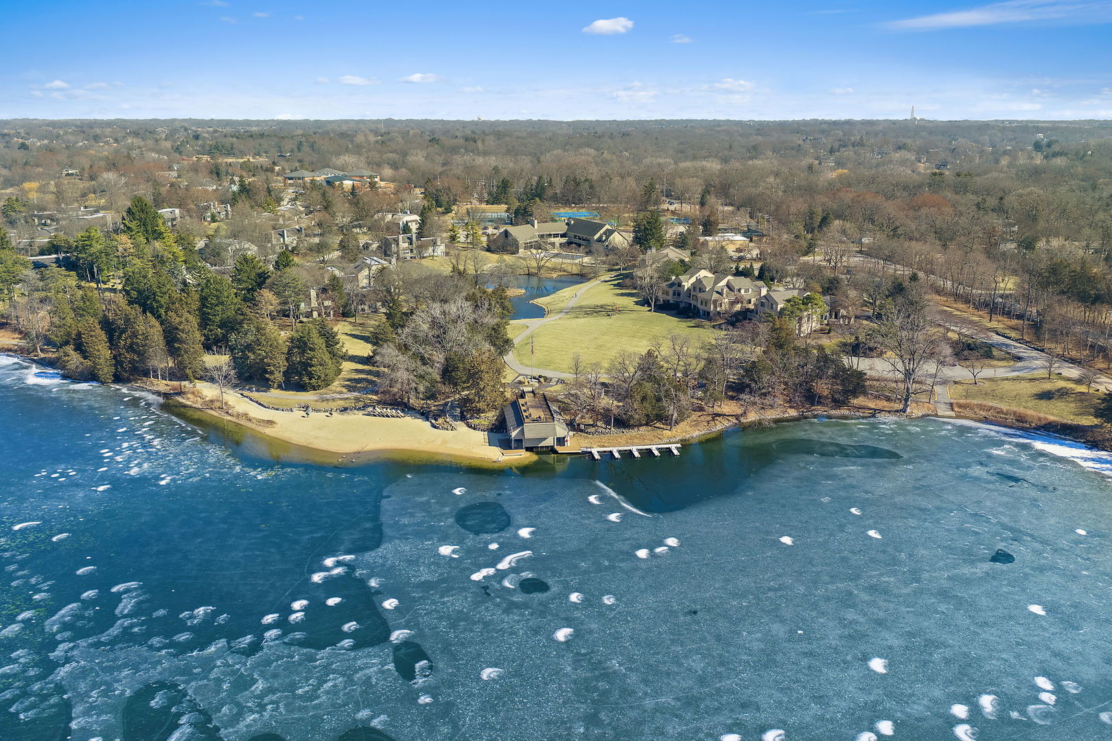 709 Woodbridge Court Unit: 709