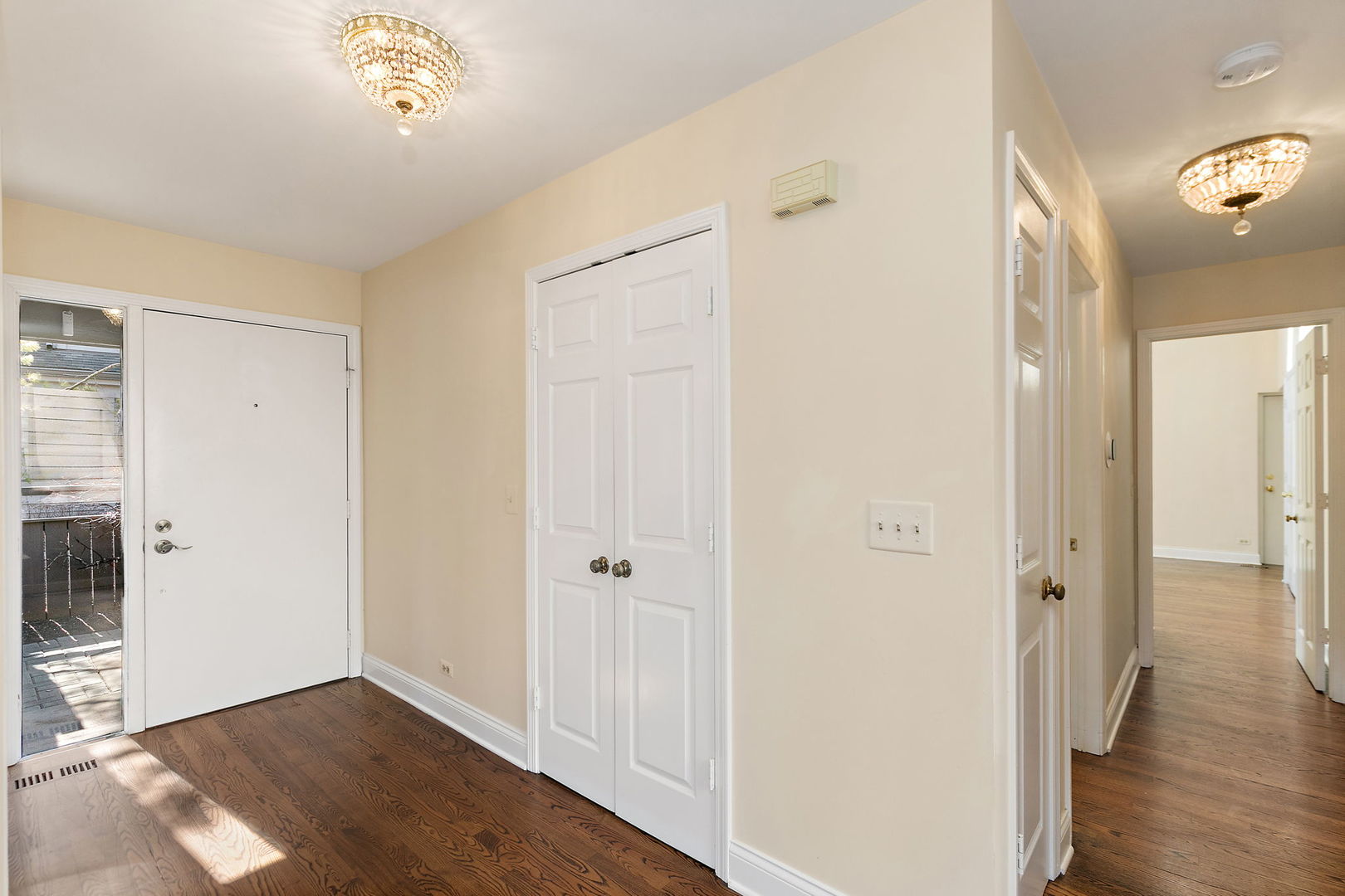 709 Woodbridge Court Unit: 709