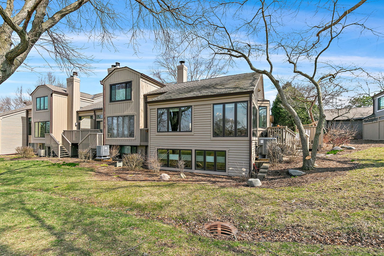 802 Shoreline Road