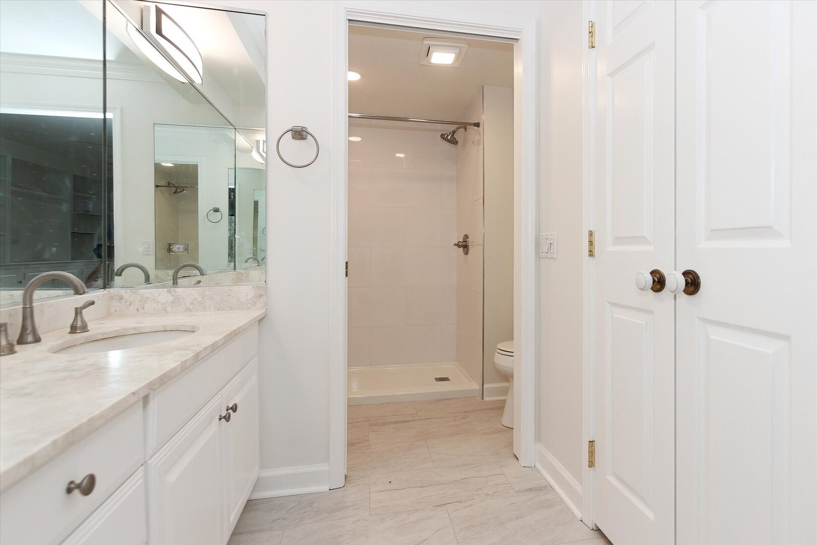 981 Longmeadow Court Unit: 1030