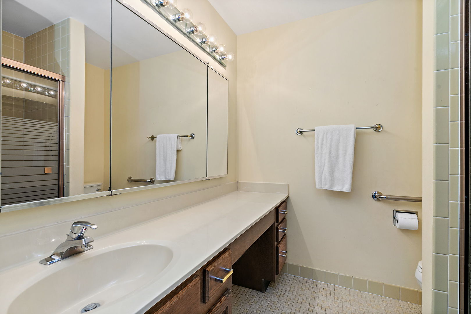 287 Deer Trail Court Unit: D