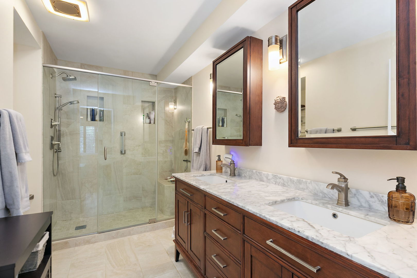 993 W Longmeadow Court Unit: 1028