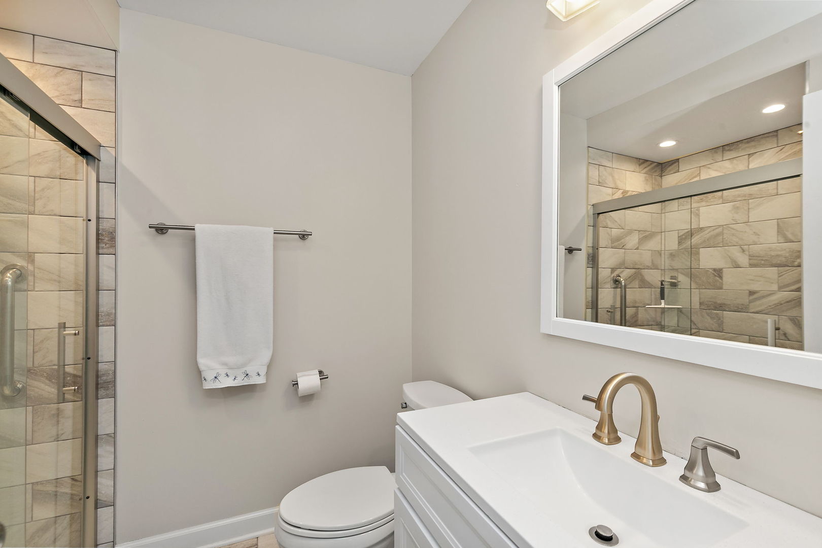 256 THORNHILL Lane Unit: C