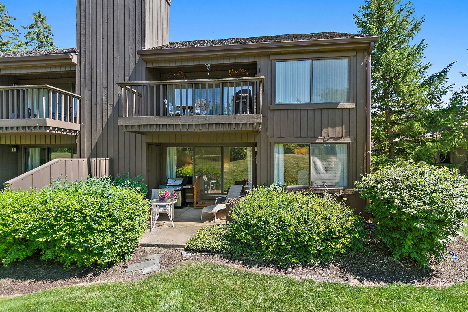 256 THORNHILL Lane Unit: C