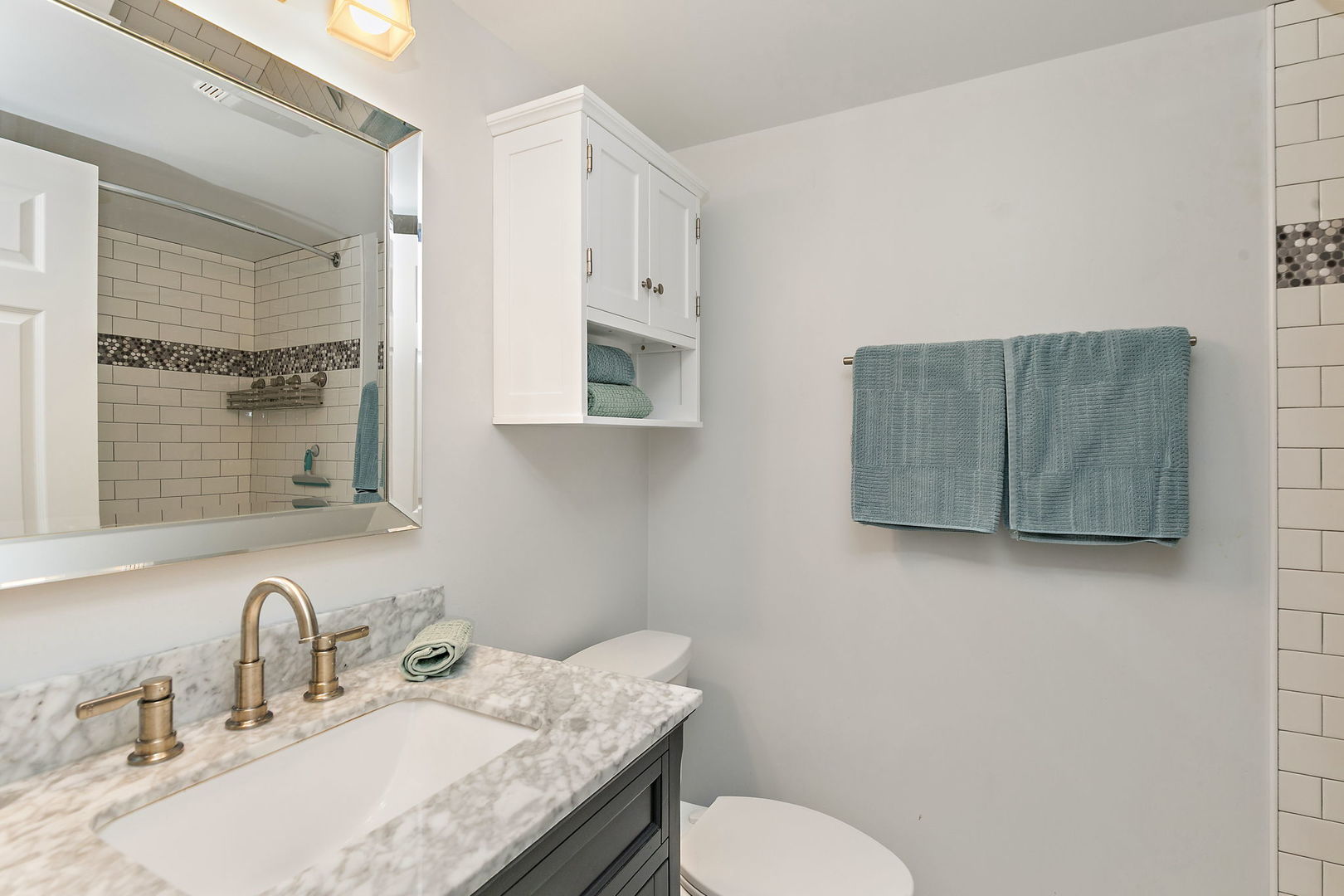 256 THORNHILL Lane Unit: C