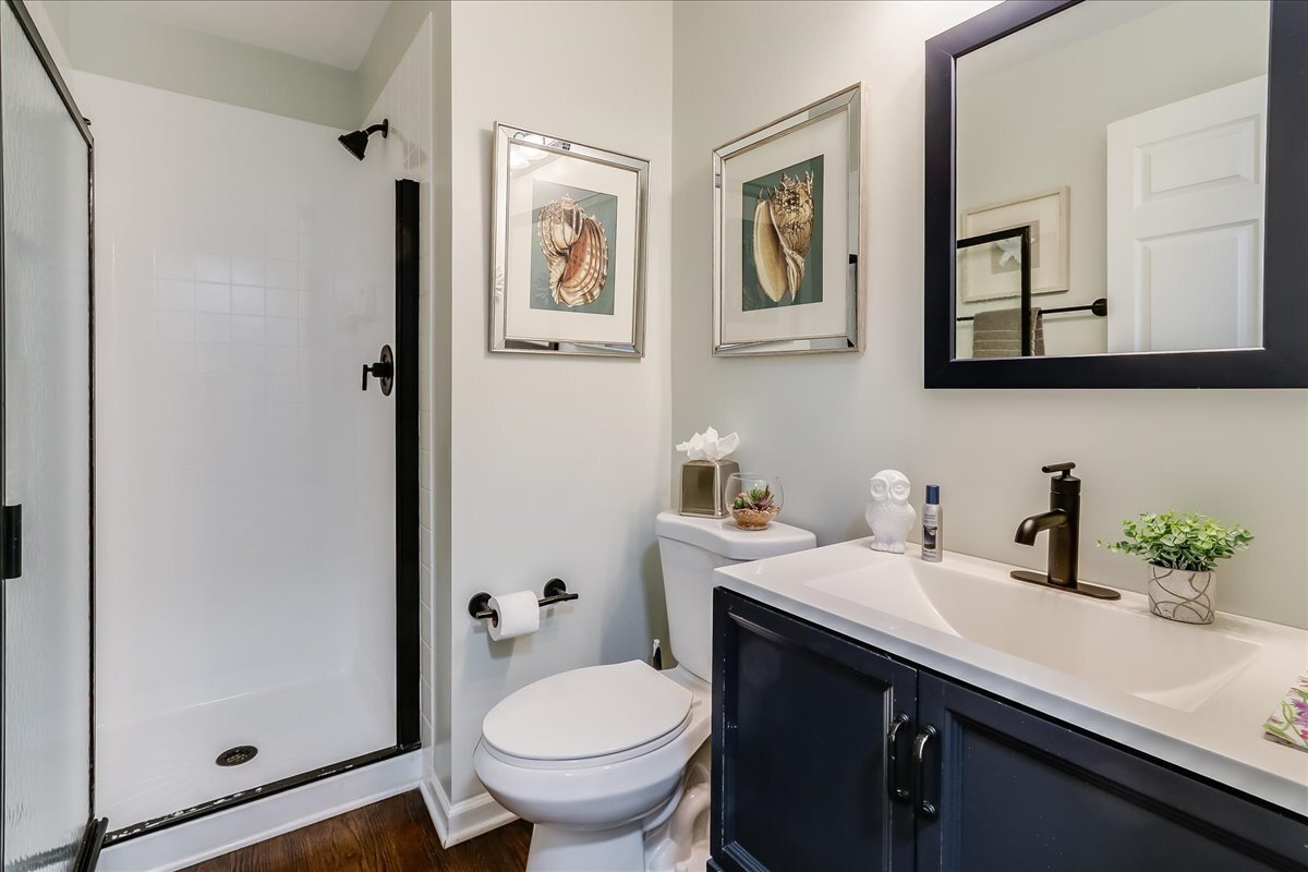 447 WHITE OAK Lane Unit: 1135B
