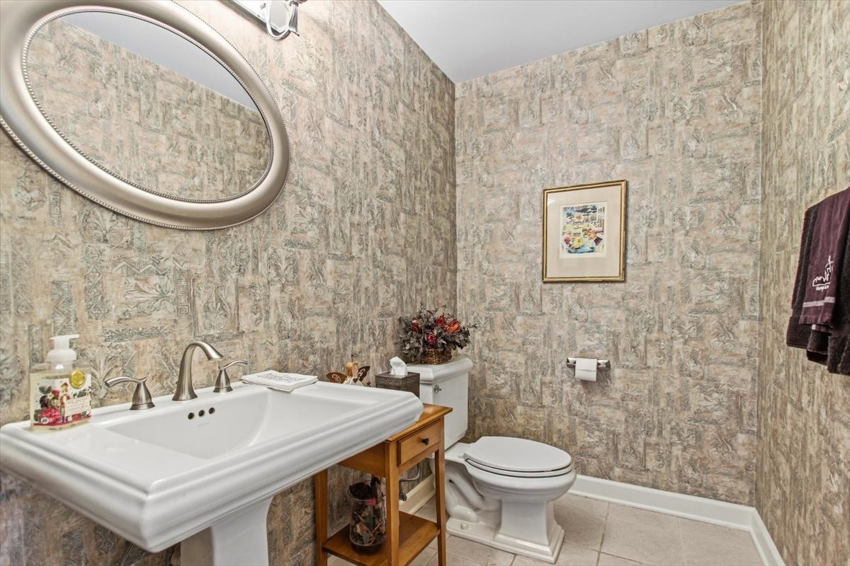 862 Oak Hill Road Unit: 504