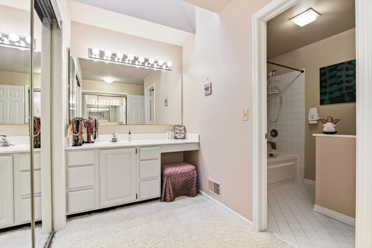 862 Oak Hill Road Unit: 504