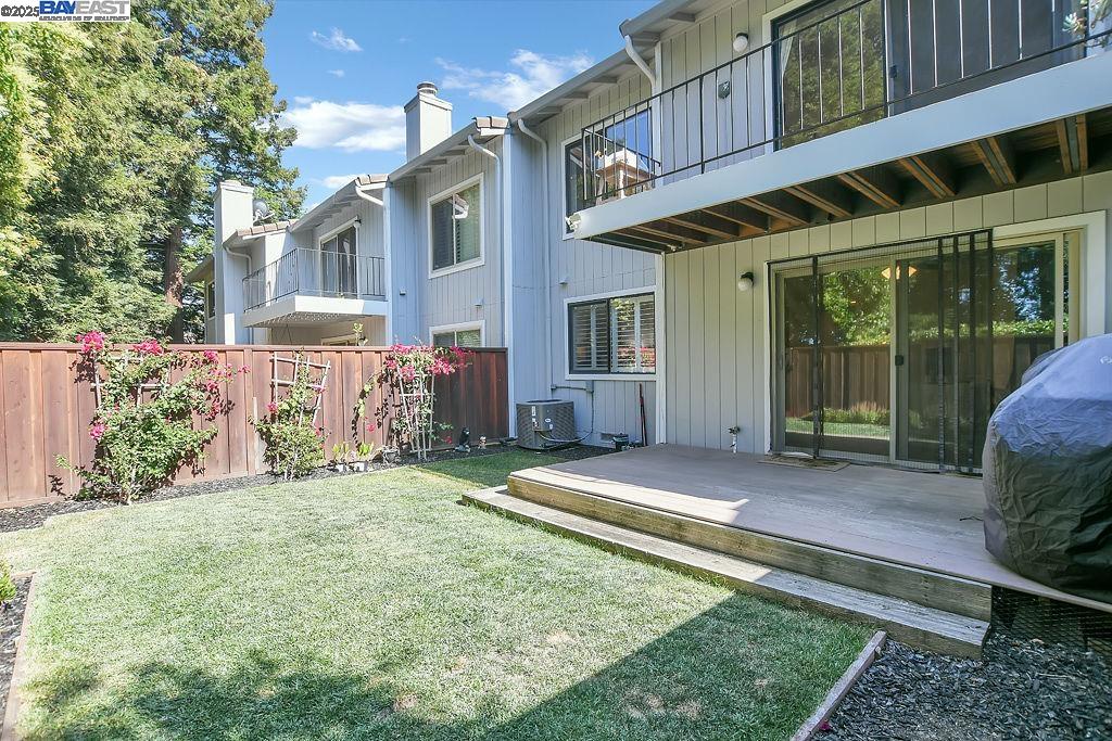 235 Via Pinada Ln