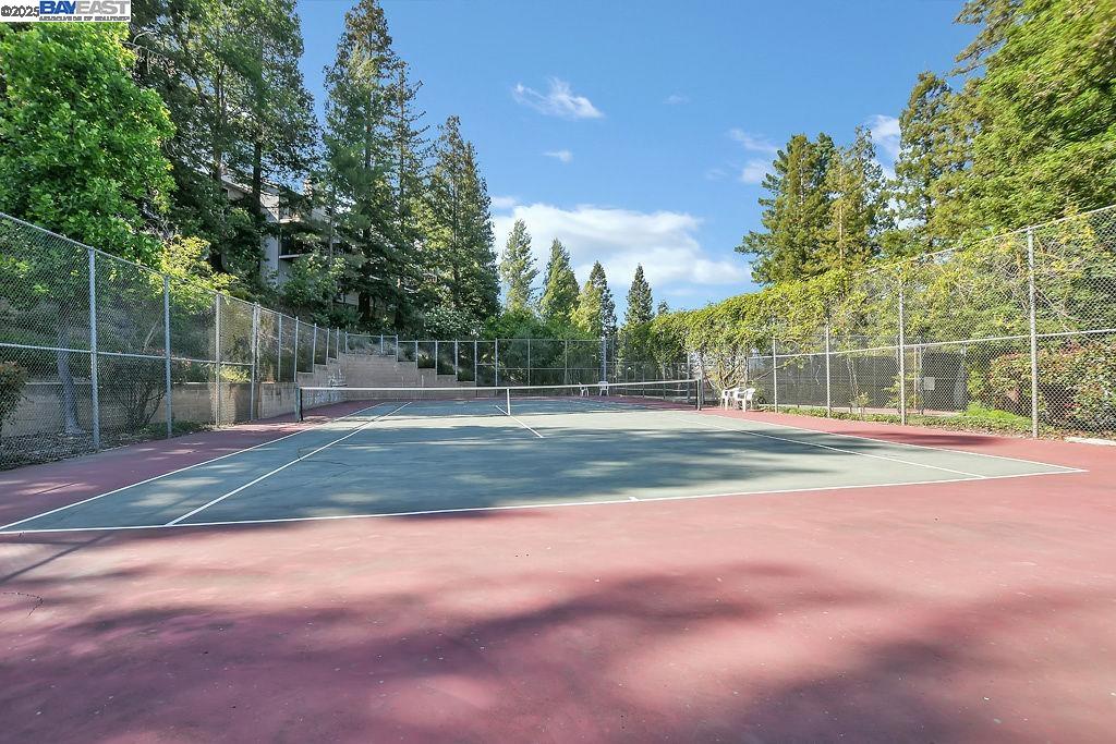 235 Via Pinada Ln