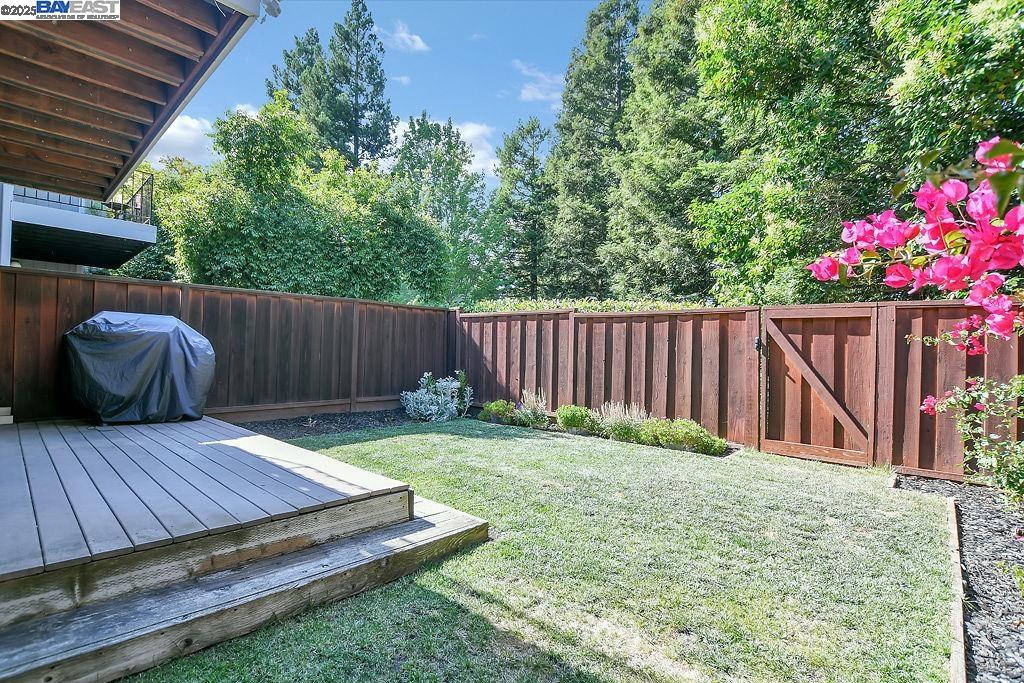 235 Via Pinada Ln