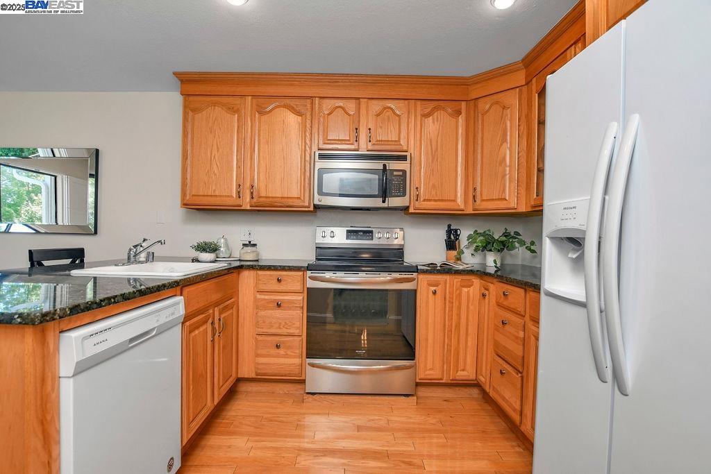 235 Via Pinada Ln