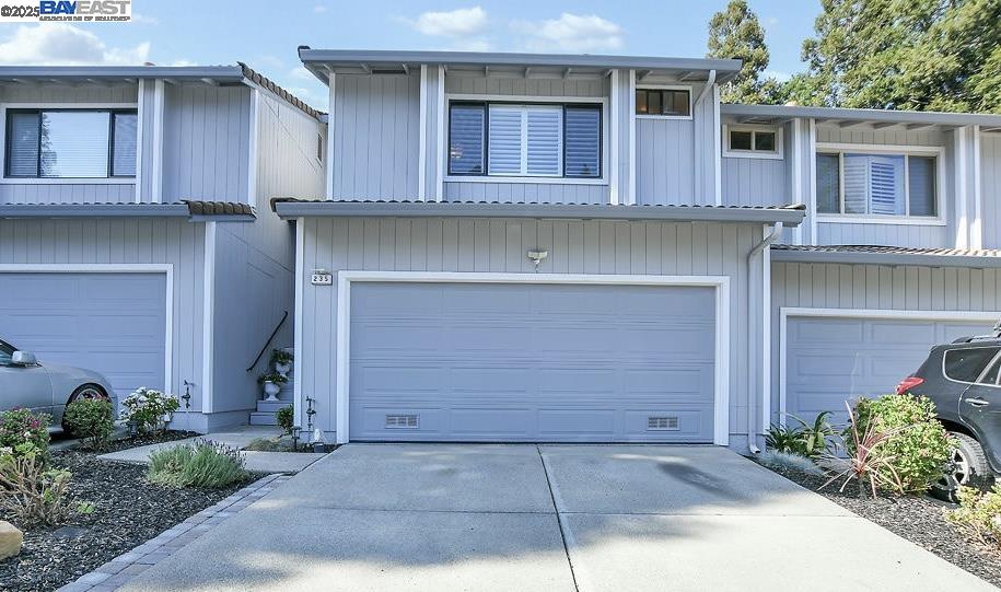 235 Via Pinada Ln