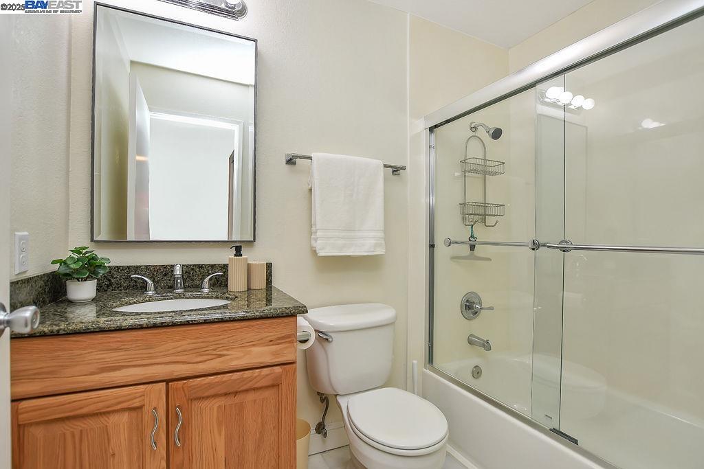 235 Via Pinada Ln