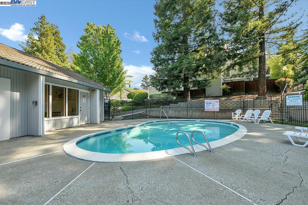 235 Via Pinada Ln