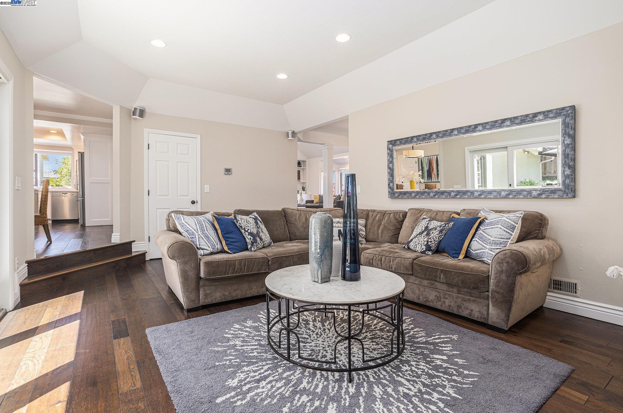 3868 Orion Ct