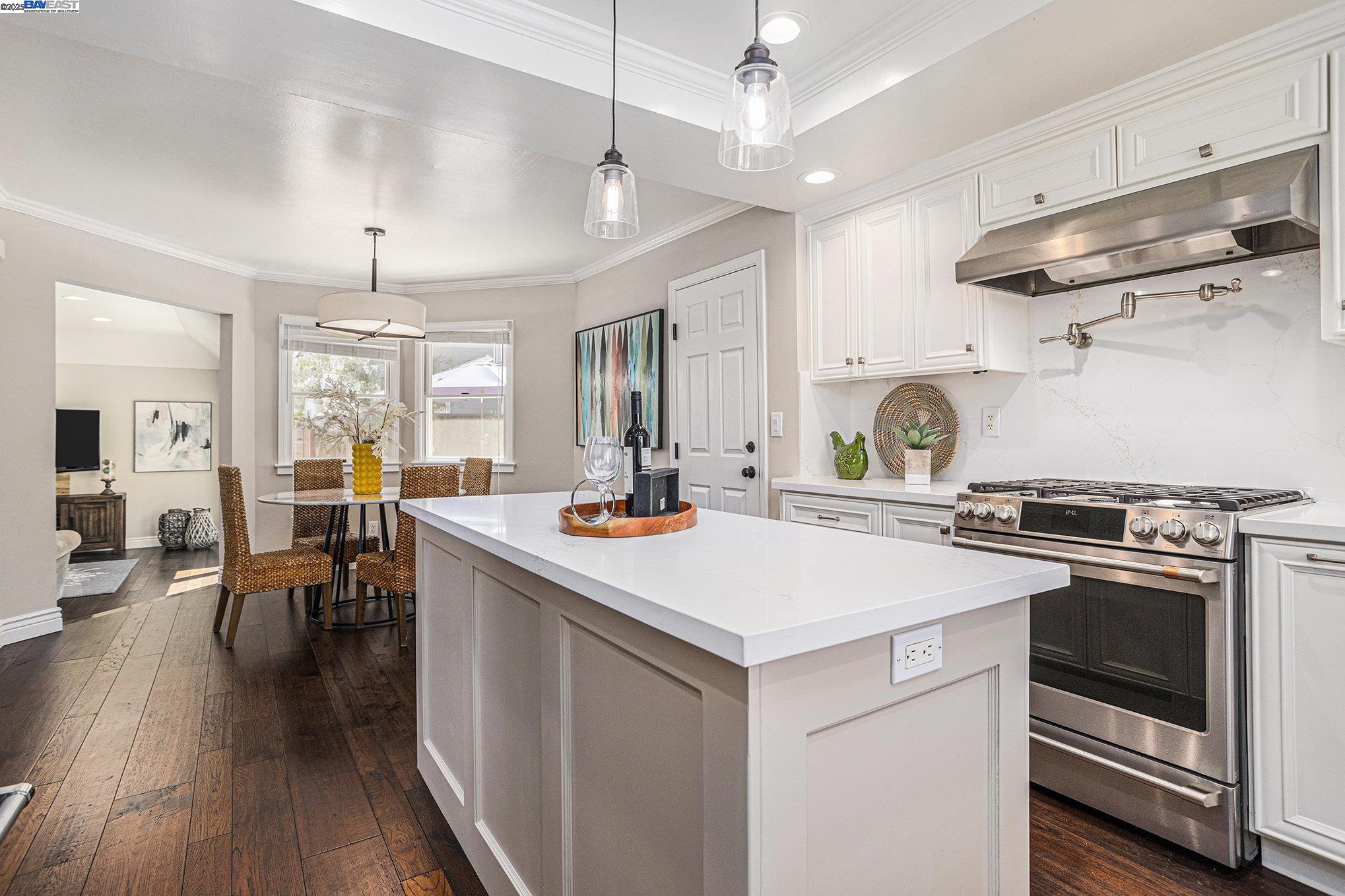3868 Orion Ct