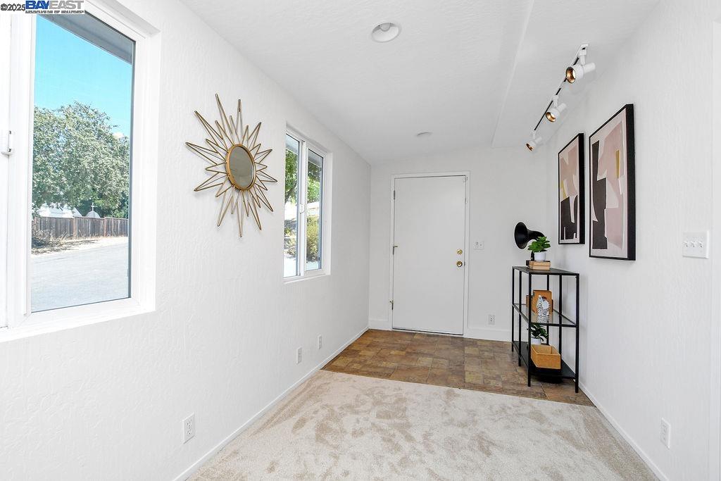 323 El Pintado Heights Dr