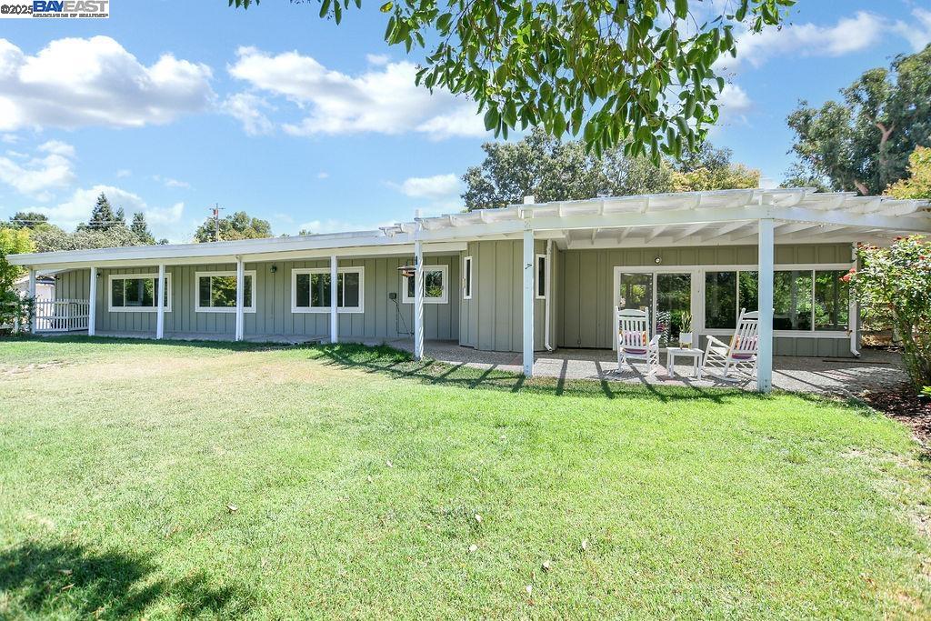 323 El Pintado Heights Dr