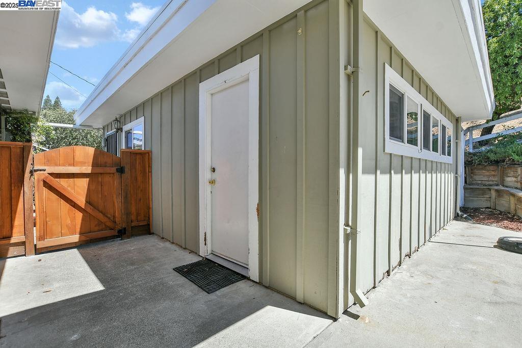 323 El Pintado Heights Dr