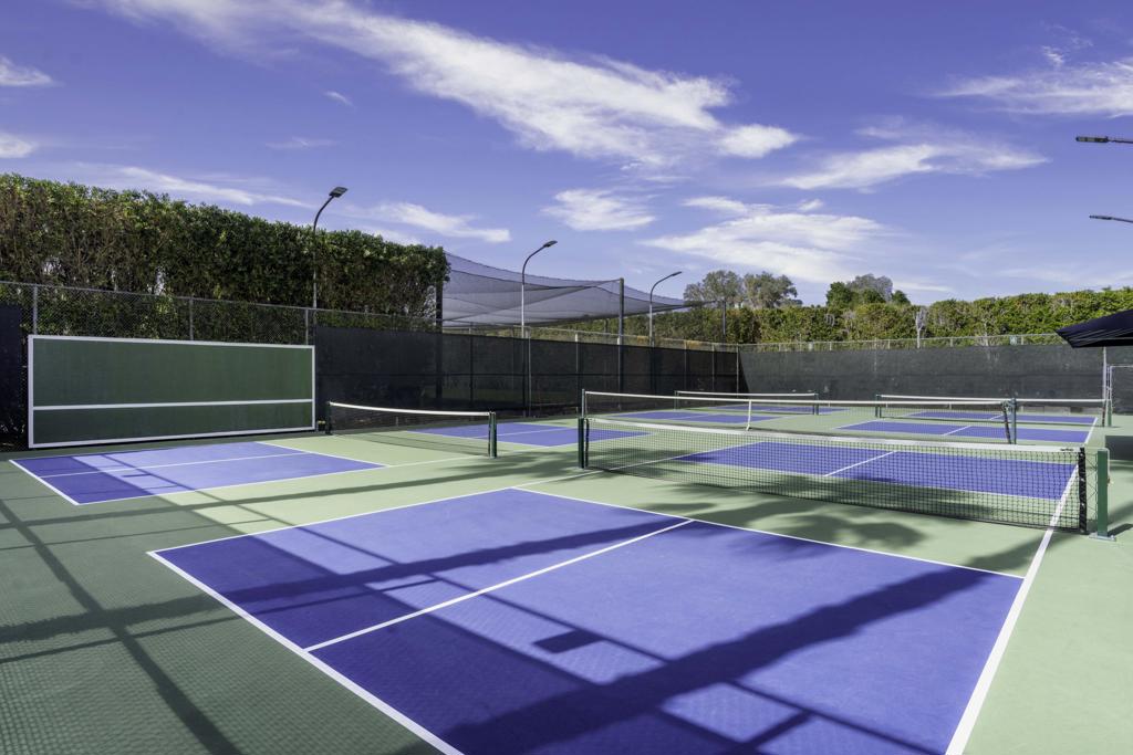 47115 El Menara Circle