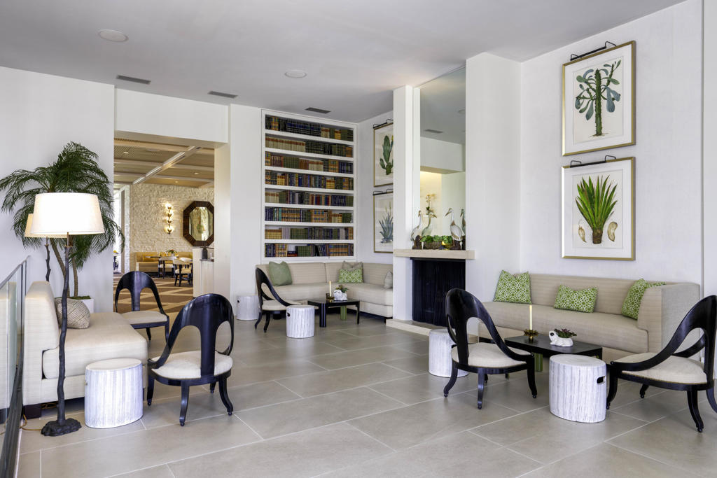 47115 El Menara Circle