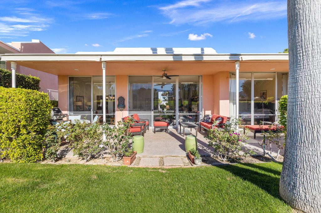 47115 El Menara Circle