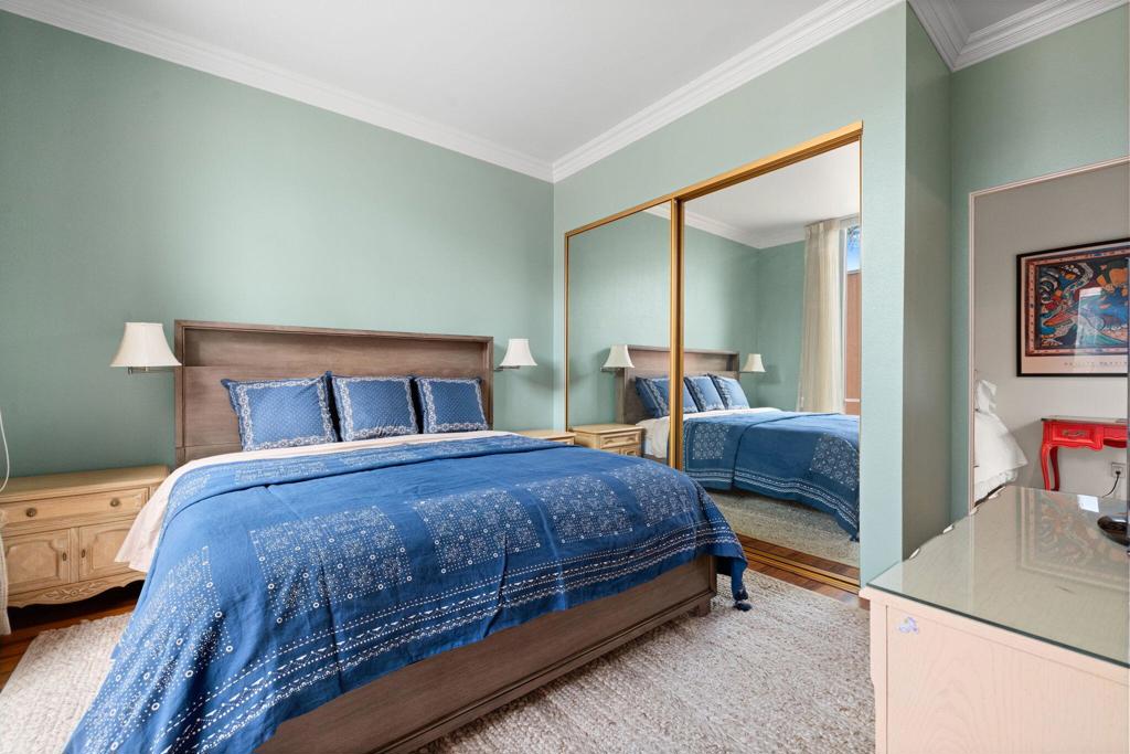 47115 El Menara Circle