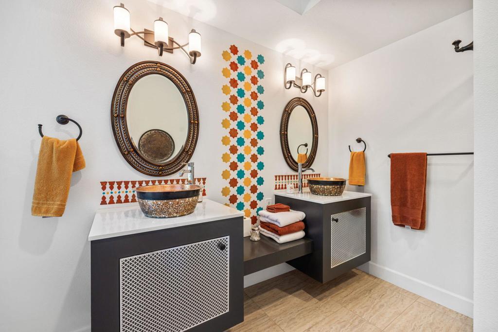 47432 Medina Drive W